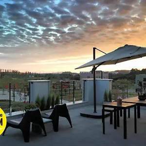  Holiday home Airport Mr Kim